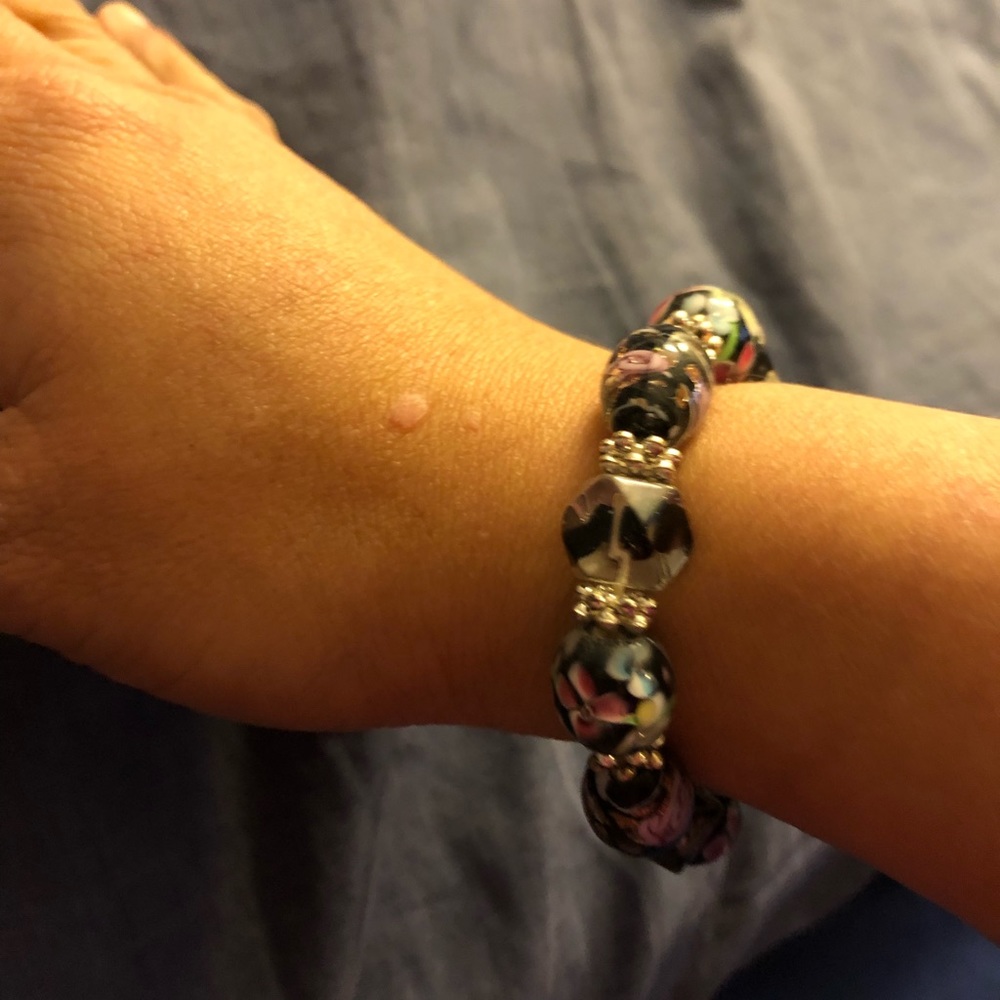 Beaded bracelet - Picture 2 of 2